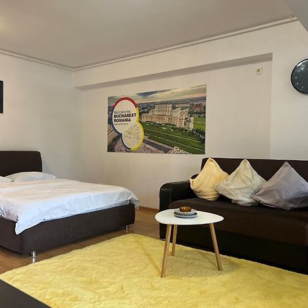 Tranzzit Airport Apartament Отопени Екстериор снимка
